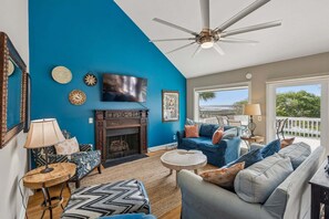 TV, DVD player - Ocean, Marsh, & River Views! Dock For Fishing & Sunsets (Folly Beach)