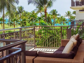 Property grounds - Summer Sale Rates-BT303-Beautiful ocean and pool views (Kapolei)