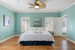 5 soverom, strykejern/-brett, wi-fi og sengetøy