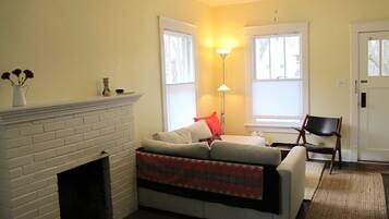 Smart TV, DVD player, books