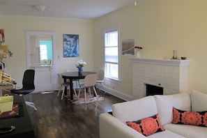 Smart TV, DVD player, books