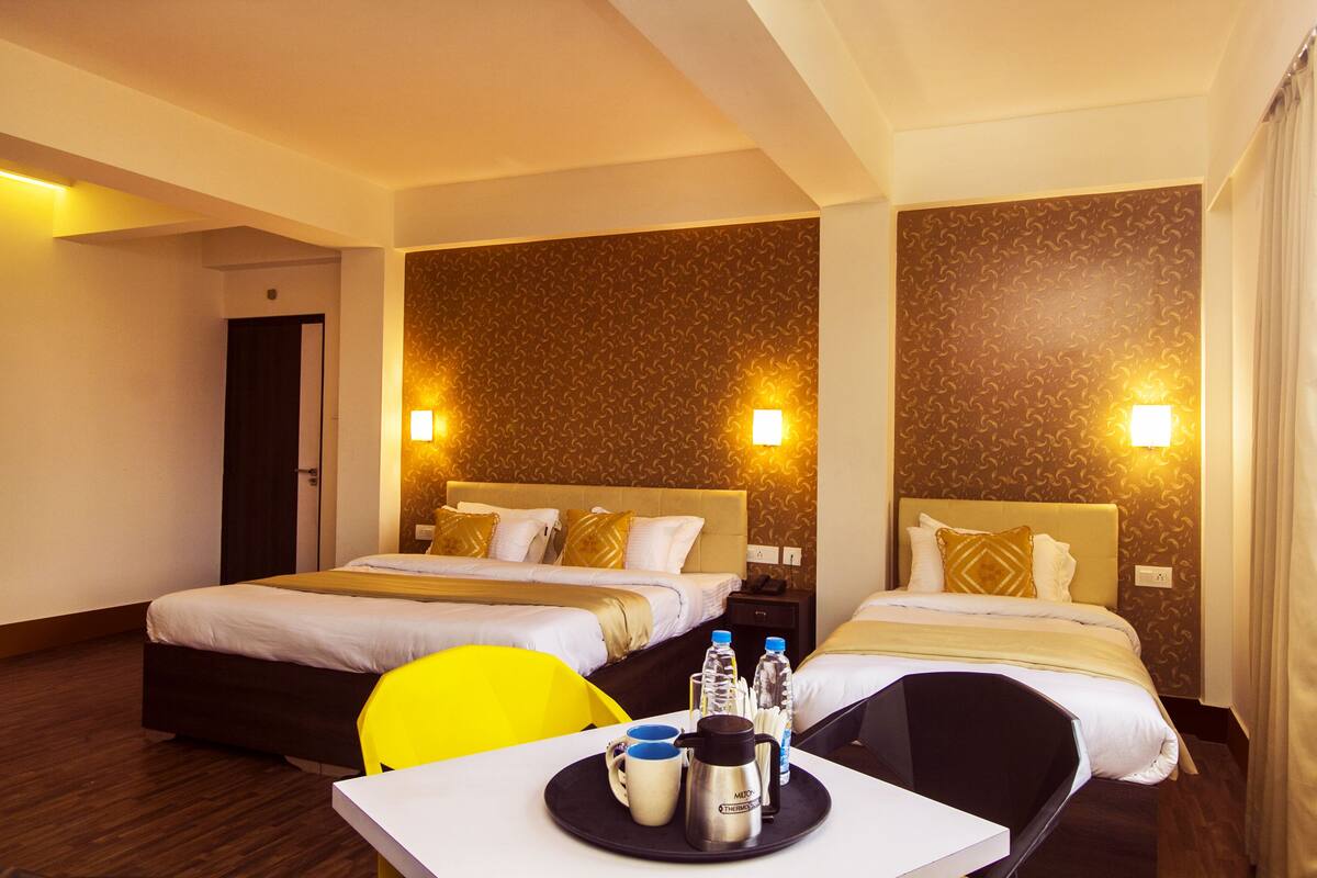Premium bedding, rollaway beds, free WiFi