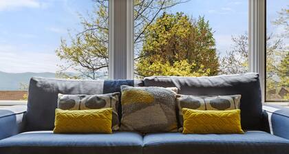 41 Summit Condo Near Mountain Shuttle by RedAwning