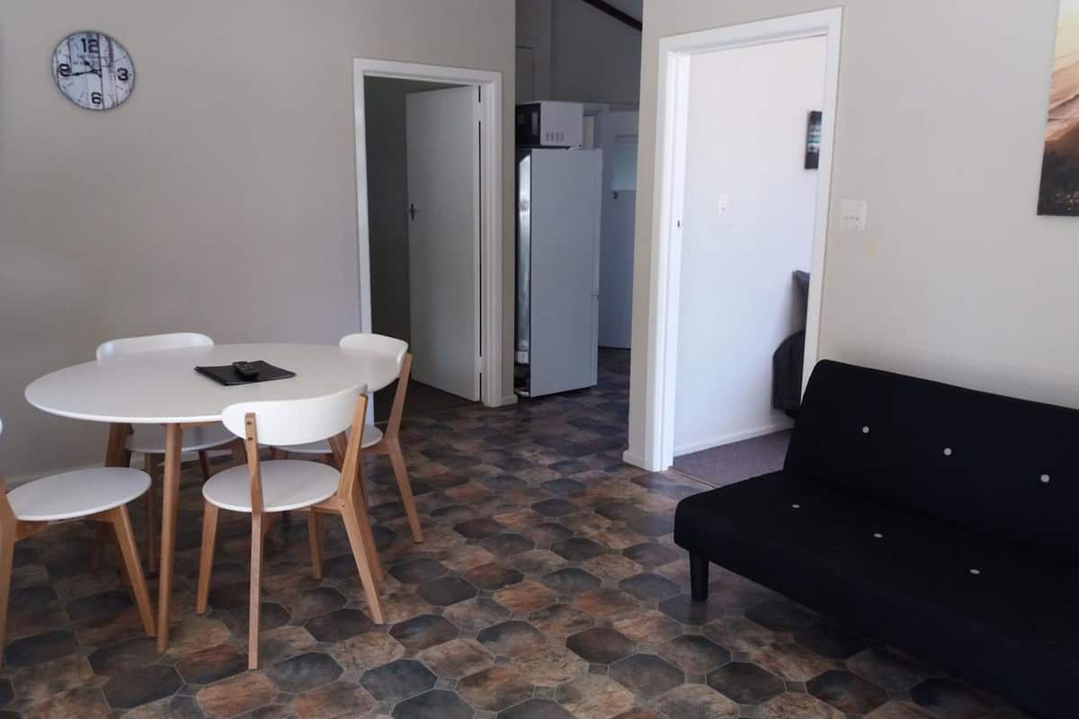 Apartment, 2 Schlafzimmer (Ground Level Motel Unit)