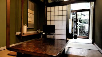 Desk, iron/ironing board, free WiFi