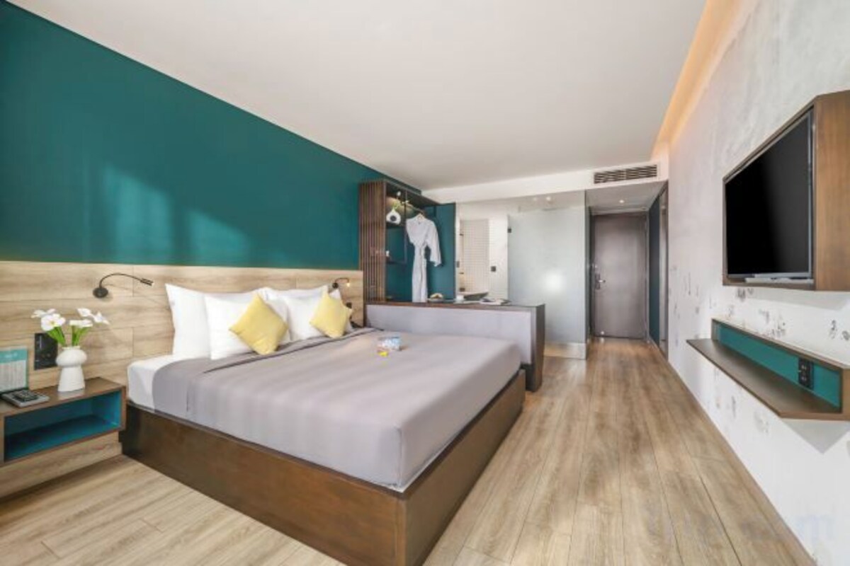 Deluxe Double Balcony