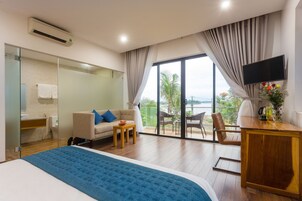 Ropa de cama de alta calidad y minibar