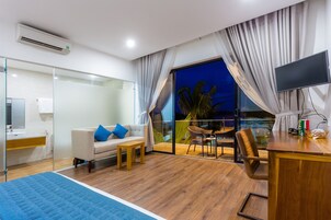 Ropa de cama de alta calidad y minibar