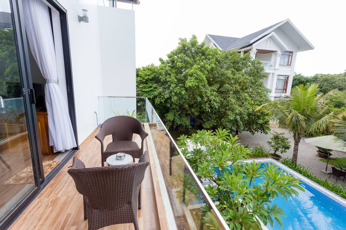 Chambre Double Deluxe, vue piscine | Balcon