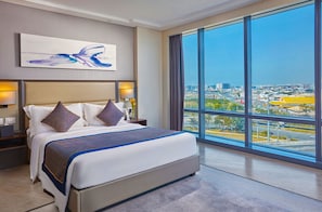 1 Bedroom Executive Suite with Living Room and Airport View | Minibar, in-room safe, blackout drapes, free WiFi - Savoy Hotel Manila near Airport NAIA Terminal 3 MNL (Pasay)