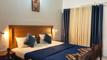 Una cassaforte in camera, una scrivania, insonorizzazione