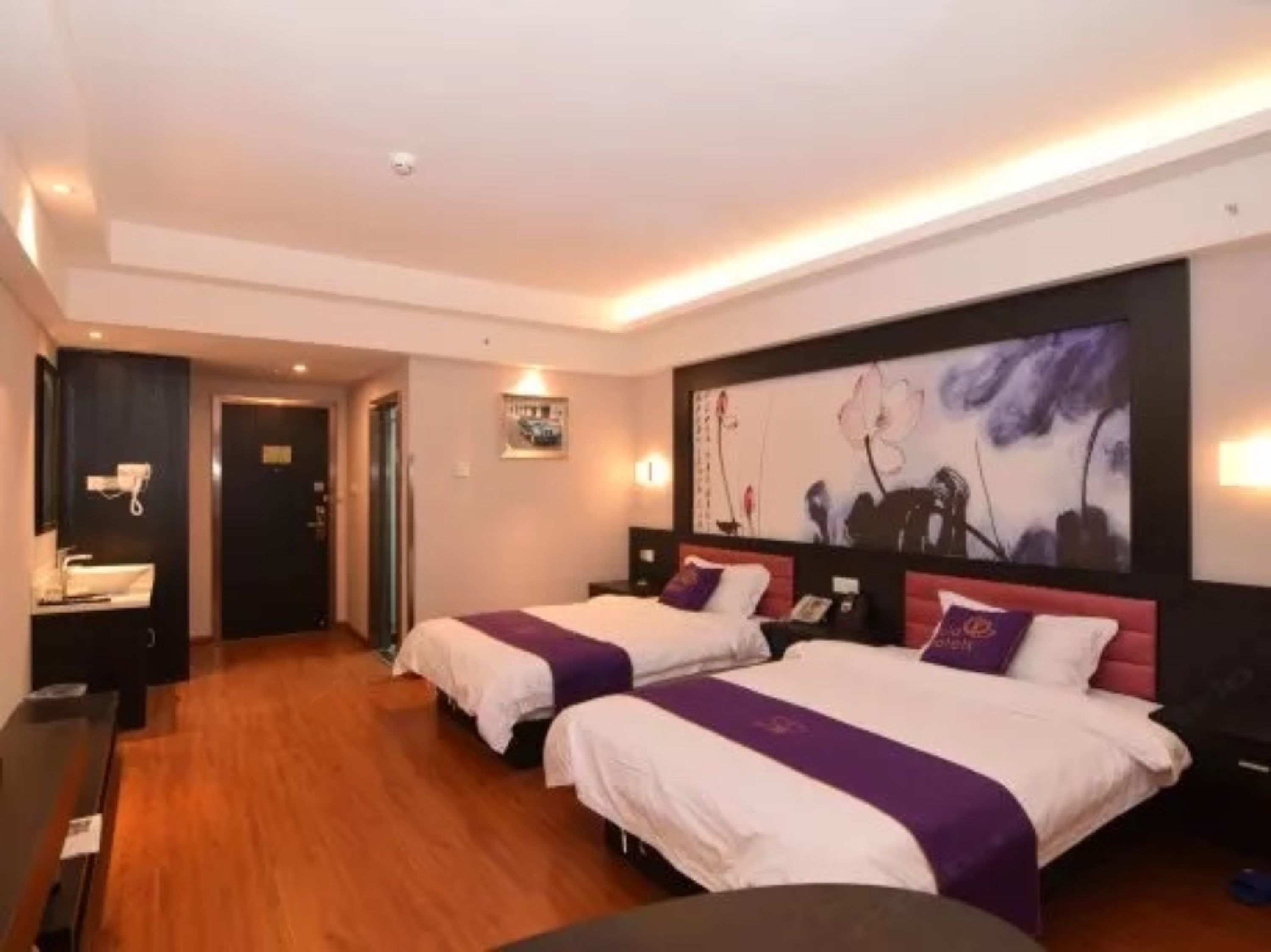 트윈룸 | 책상, 암막 커튼, 무료 WiFi