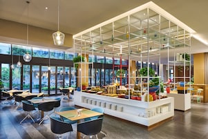 Café da manhã, almoço e jantar