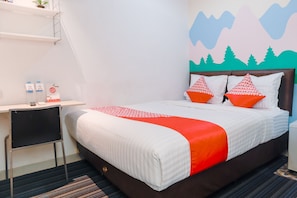 Deluxe Double Room | 1 bedroom, desk, free WiFi, bed sheets