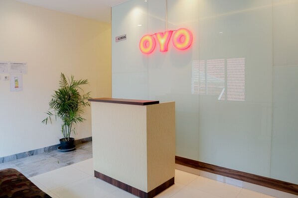 Reception - Hotel O Orienchi Room (Jakarta)