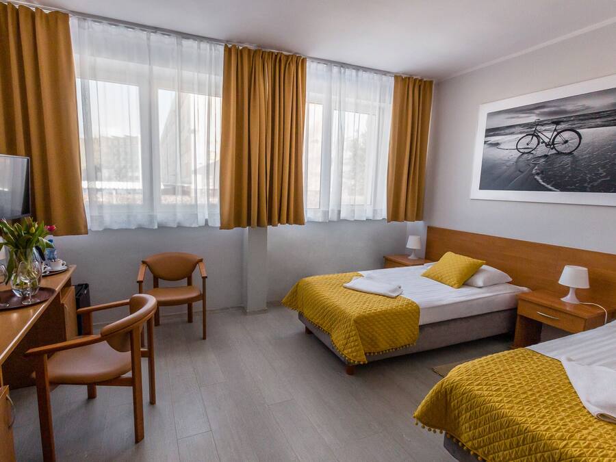 Desk, iron/ironing board, rollaway beds, free WiFi