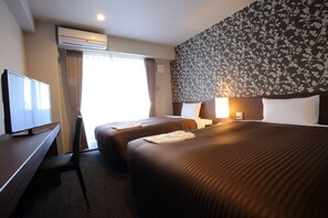 Twin Room | In-room safe, desk, laptop workspace, blackout curtains - Hotel Biwako Cerisaie (Otsu)