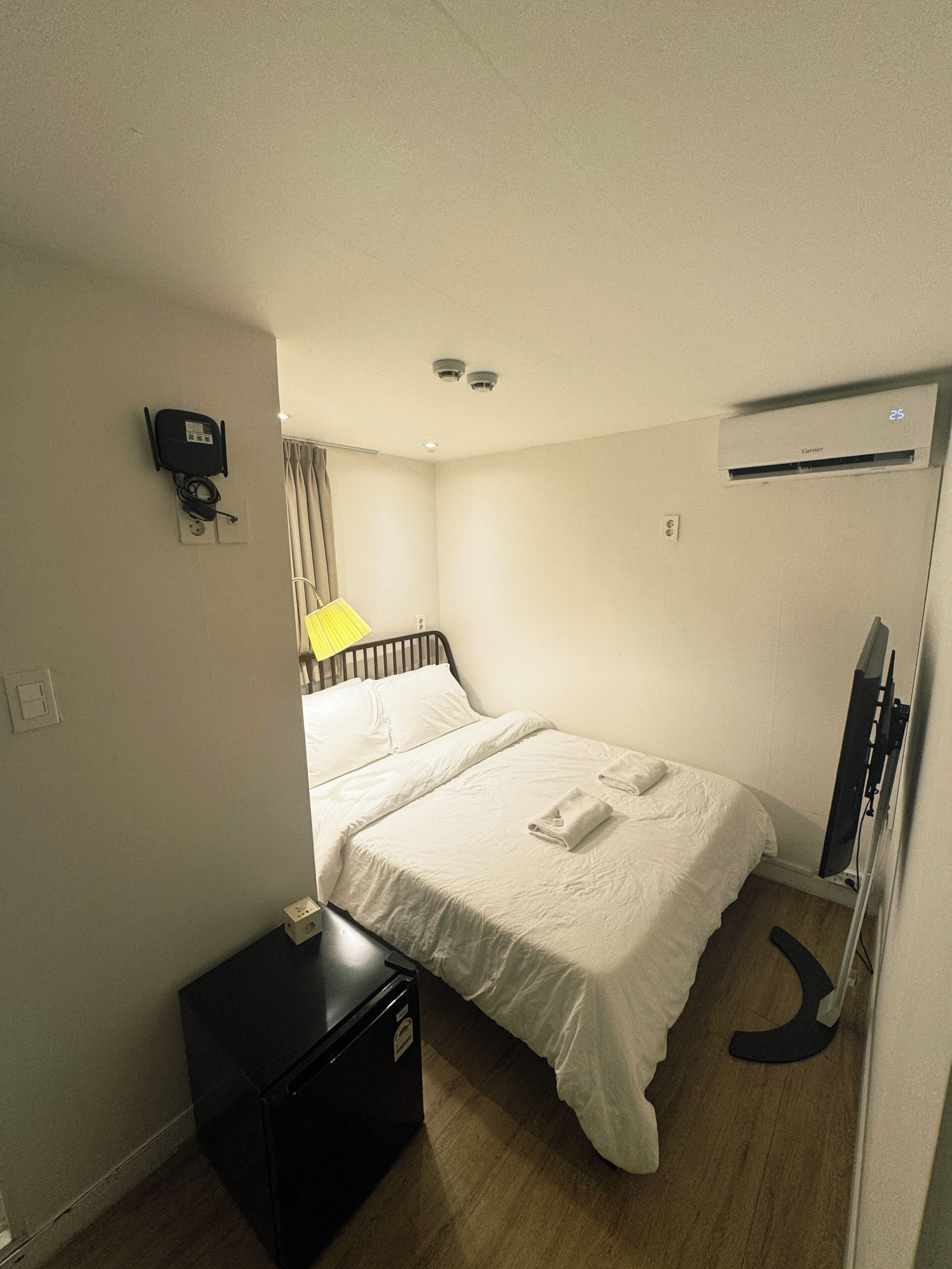 Kamar Deluks, kamar mandi pribadi | Ruang kerja ramah laptop, Wi-Fi gratis, dan seprai linen