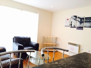 Appartement Classique, 1 chambre | Coin séjour