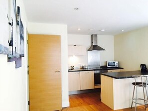 Private kitchen - Birmingham Apartment - Canal Wharf (Birmingham)