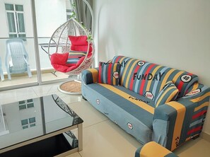 Apartment, 3 Bedrooms | Living area