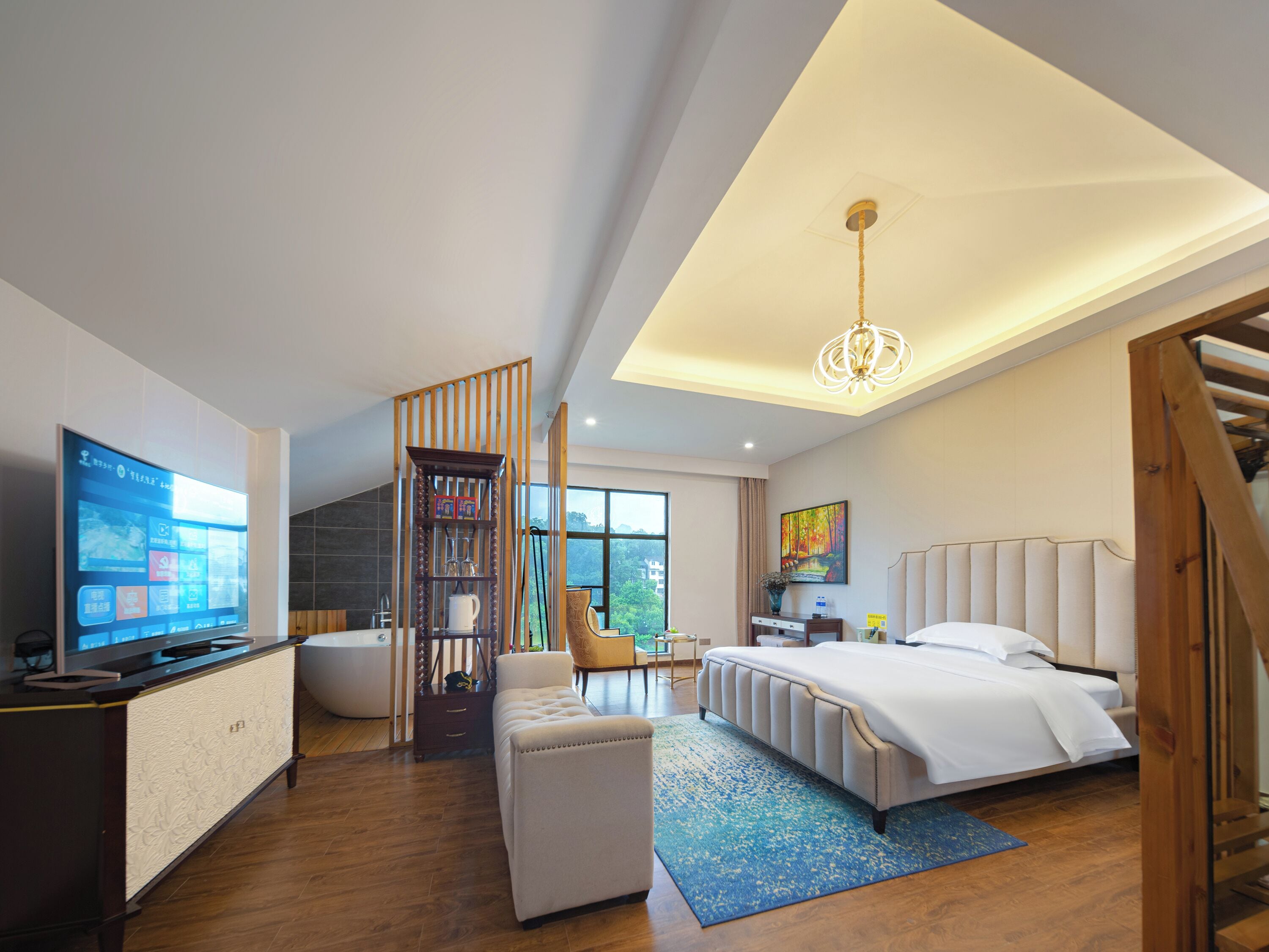 Luxury Studio Suite, 1 King Bed, Bathtub, River View | Blackout drapes, free WiFi, bed sheets