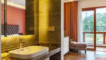 Deluxe Double Room, 1 King Bed, Balcony, River View | Blackout drapes, free WiFi, bed sheets