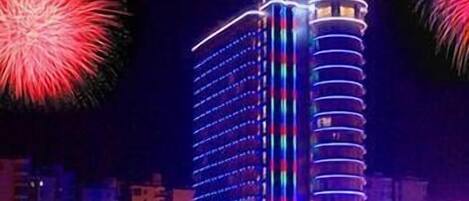 Façade de l’hébergement - soirée/nuit