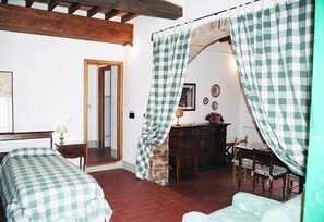 公寓, 一层 | 熨斗/熨板、免费 WiFi、床单