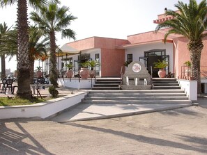 Property grounds - Hotel L'Anicrè (Giugliano in Campania)