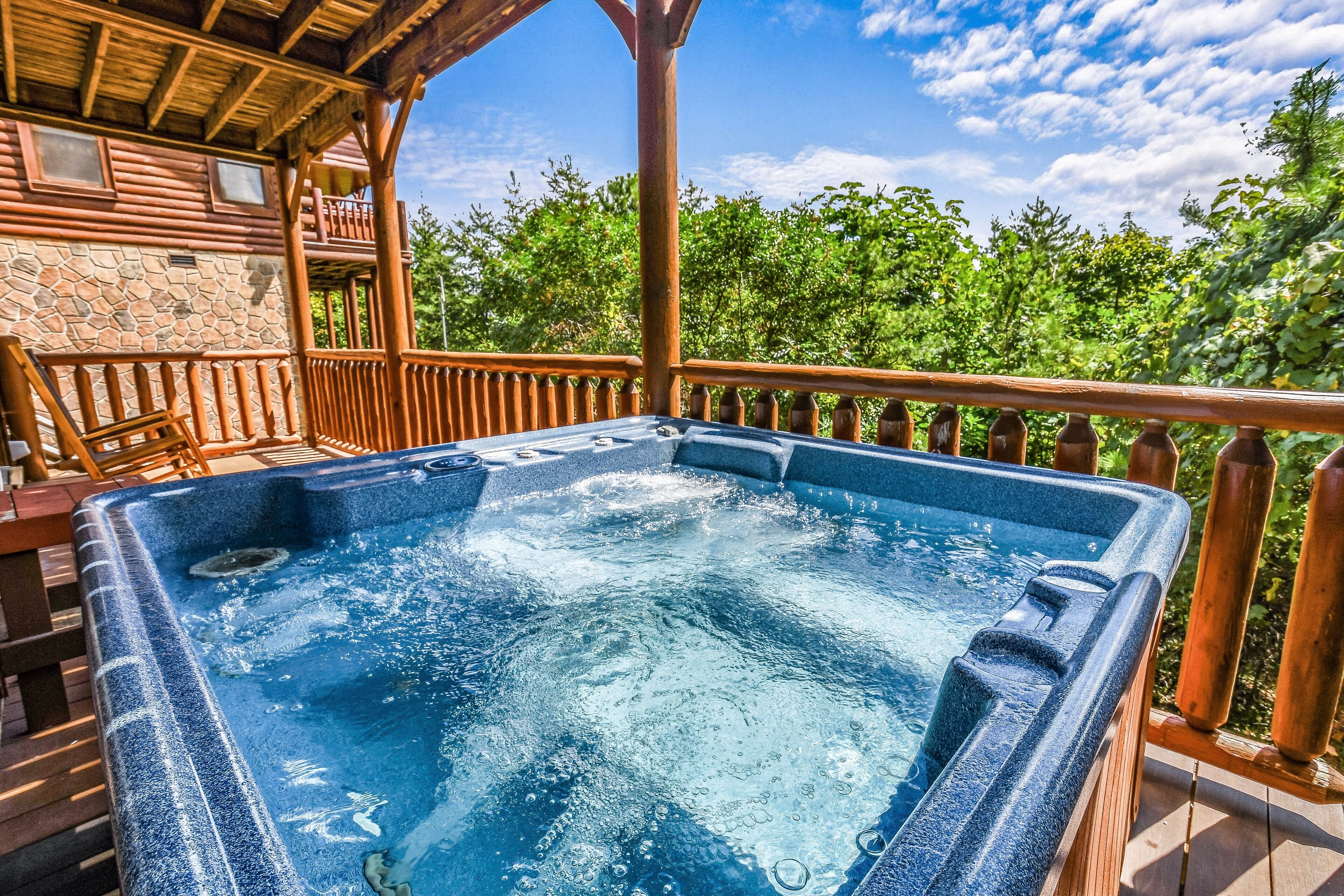 Cabane, 3 chambres | Bain à remous extérieur