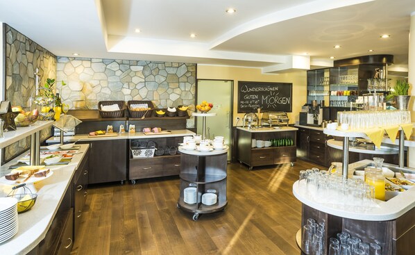 Petit déjeuner buffet compris tous les jours