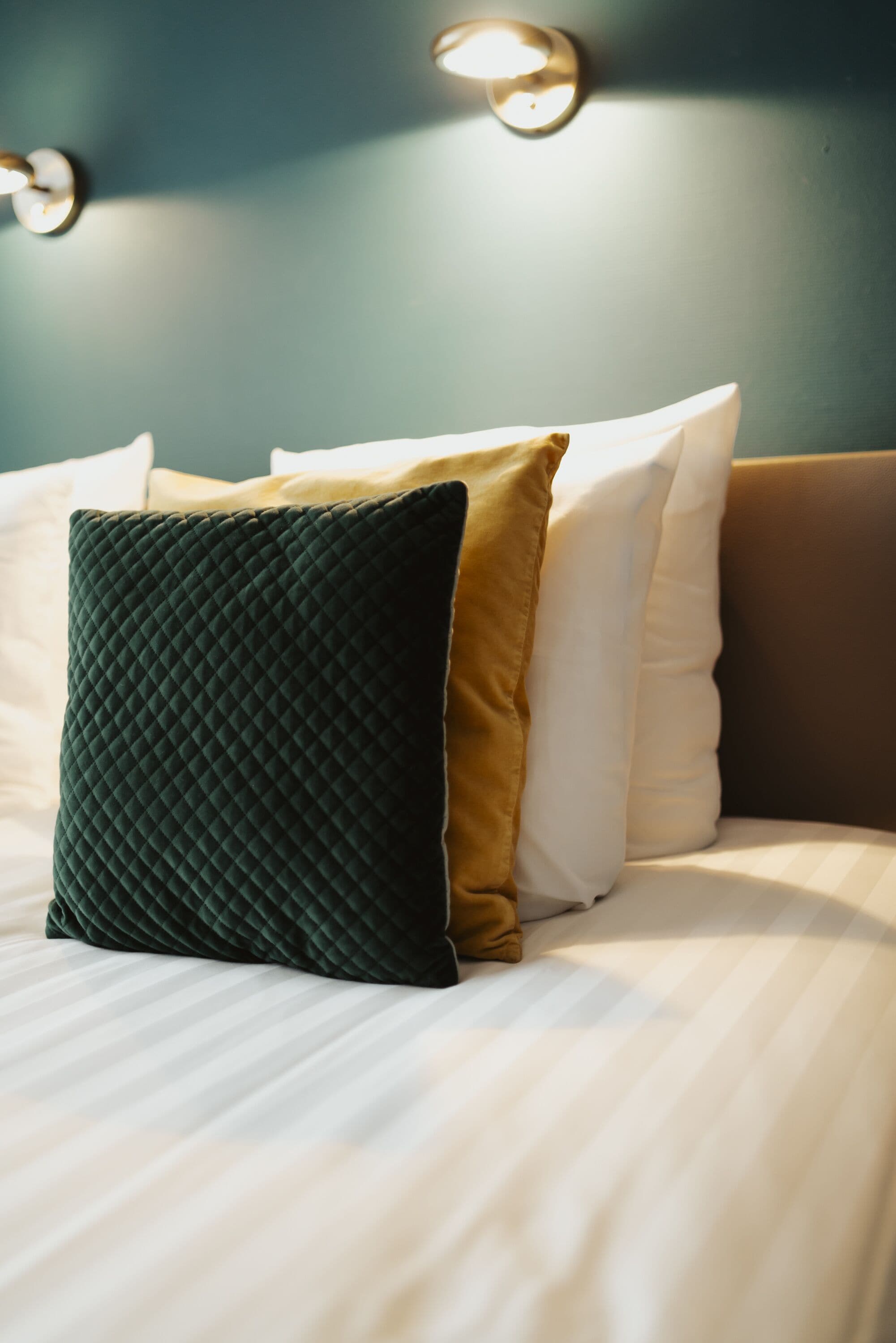 triple room, ensuite | 1 bedroom, iron/ironing board, free wifi, bed sheets