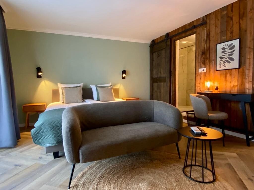 Double Room | Iron/ironing board, free WiFi, bed sheets