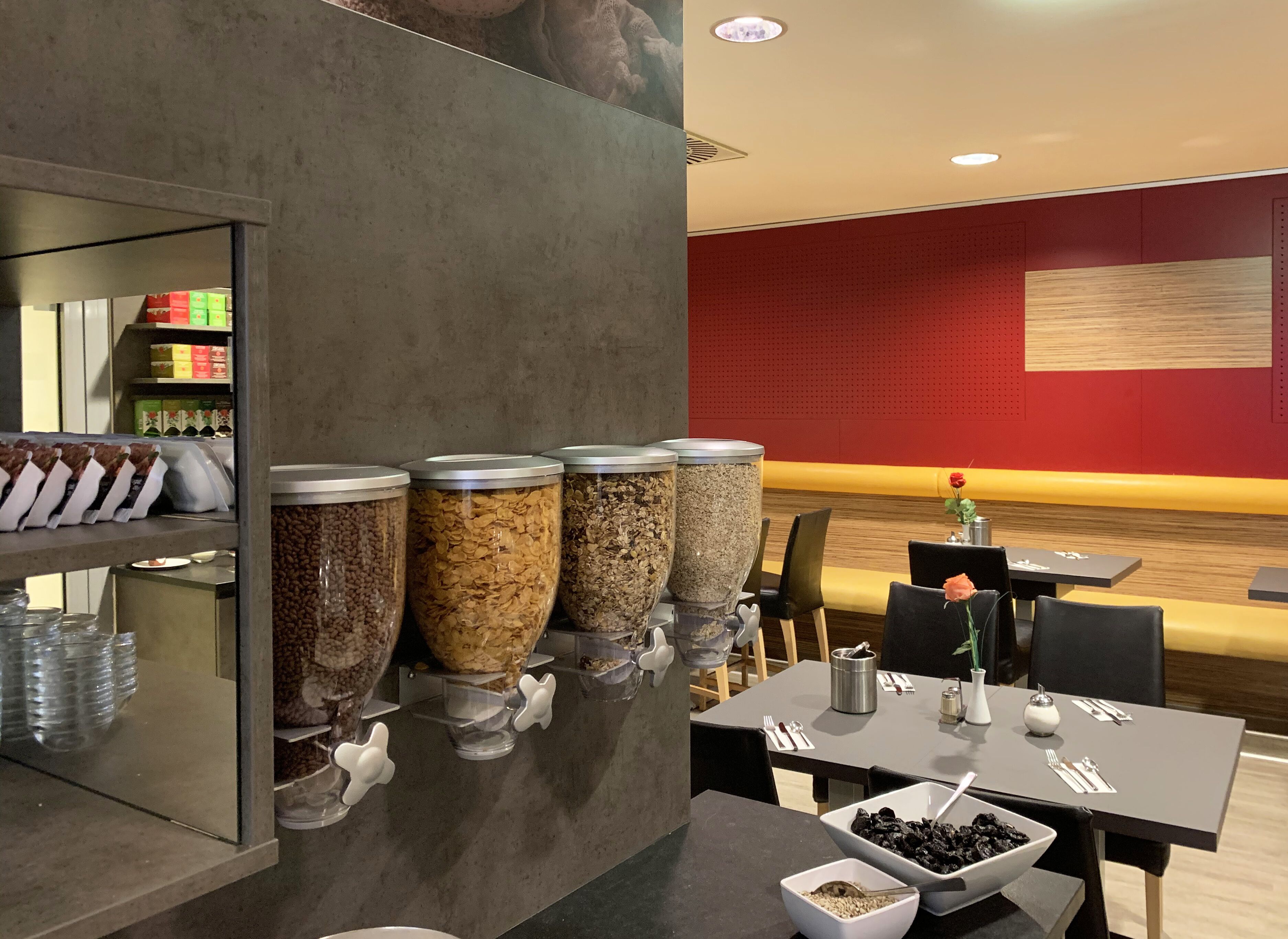 Daily buffet breakfast (EUR 22.00 per person)