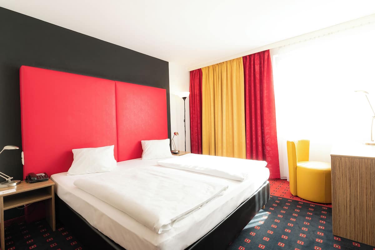 In-room safe, desk, soundproofing, iron/ironing board (on request)