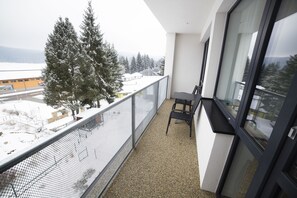 Family Room, Accessible | Balkoni