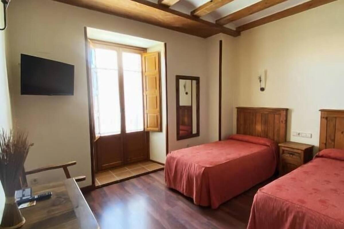 panoramic double or twin room | wifi, bed sheets