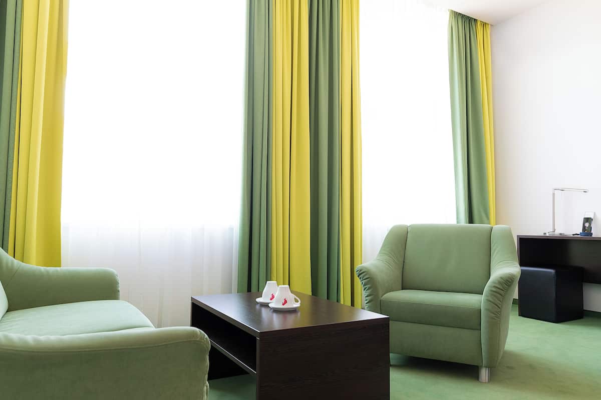 1 bedroom, minibar, in-room safe, desk