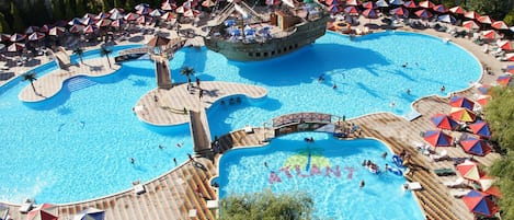 5 outdoor pools
