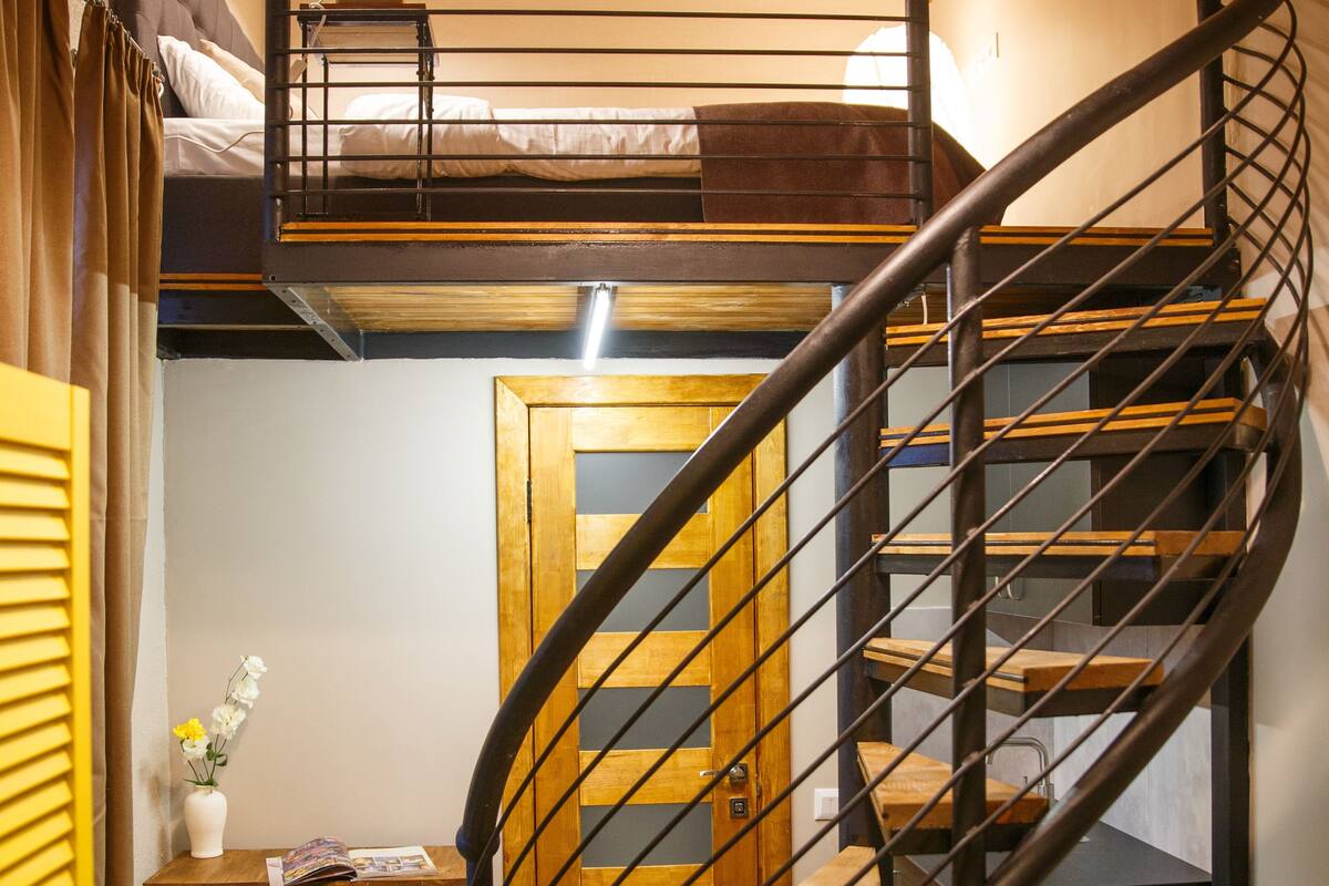 Standard Loft, 1 Queen Bed | Desk, soundproofing, iron/ironing board (on request), WiFi (free)