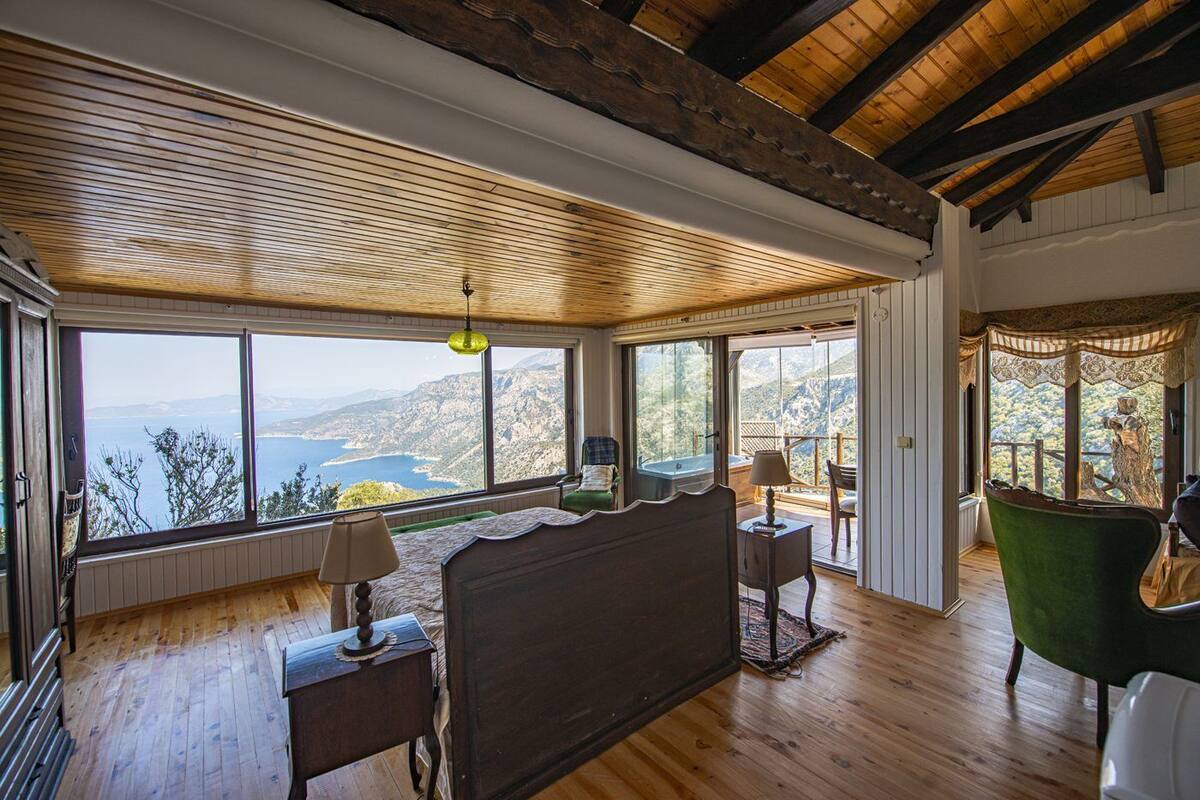 Galanthus Room, Sea View | 意大利 Frette 床单、高档床上用品、羽绒被、记忆海绵床垫