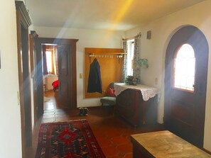 Standard House, 3 Bedrooms, Fireplace, Mountain View | 3 bedrooms, free cots/infant beds, free WiFi