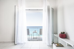 Exclusive Apartment, 2 Bedrooms | Living area | Flat-screen TV