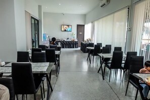 每日付費供應歐陸早餐