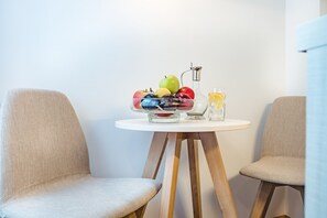 In-room dining -  OLIVER urban I Self check-in Apartments (Vienna)