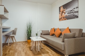 Deluxe Apartment, 1 Bedroom, Non Smoking | Living area