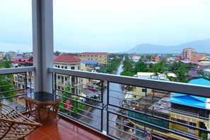 Balcony - Happy Family (Kampot)