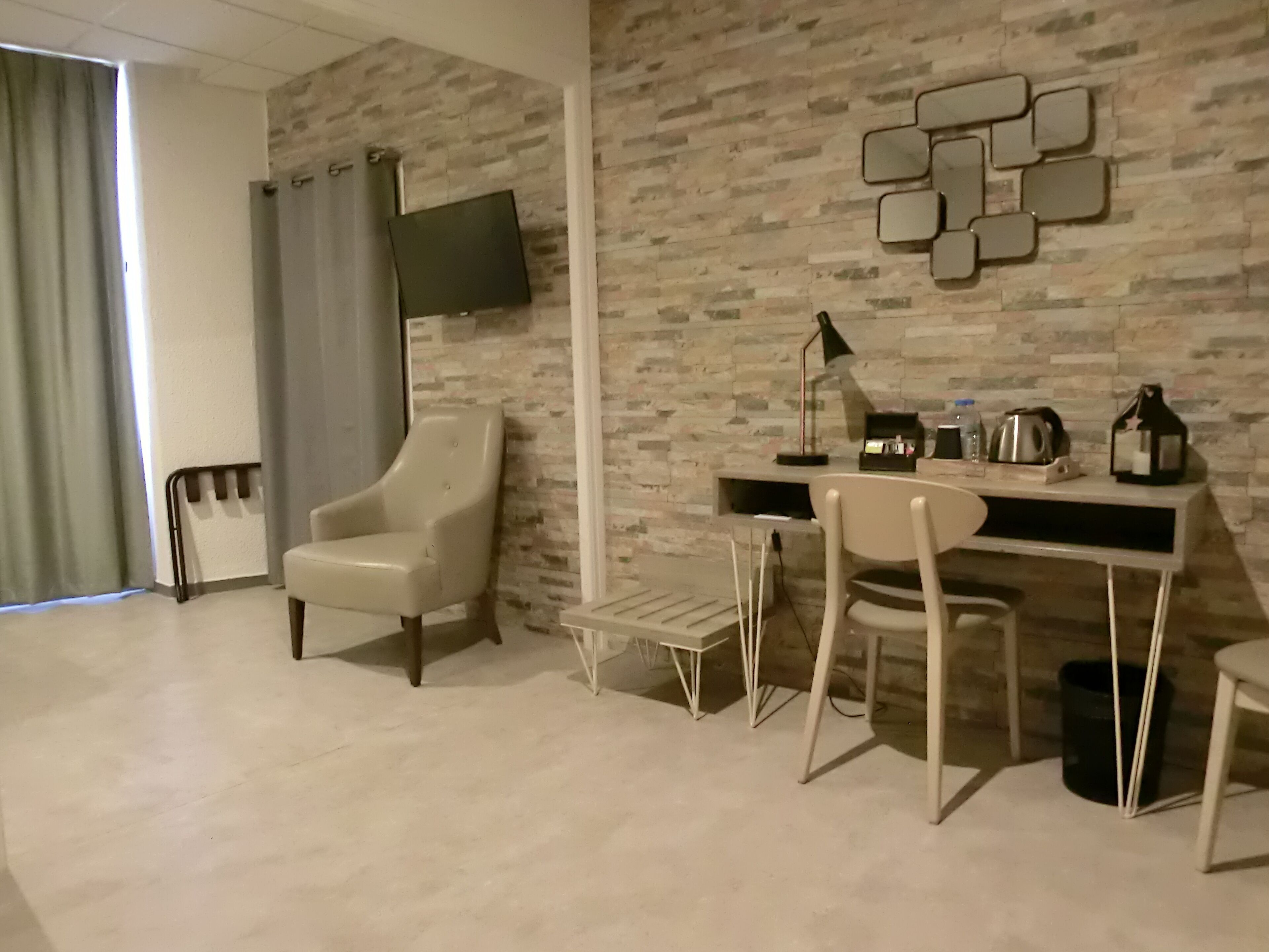 superior quadruple room | room amenity