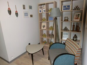 Interior detail - Hôtel sur le Quai (Port-Vendres)
